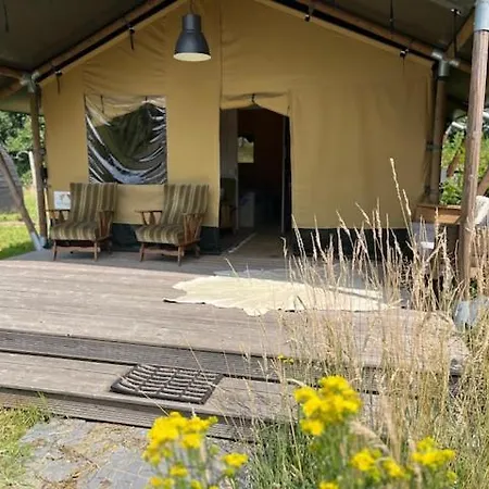 Ff Uutbloazen Luxury tent *